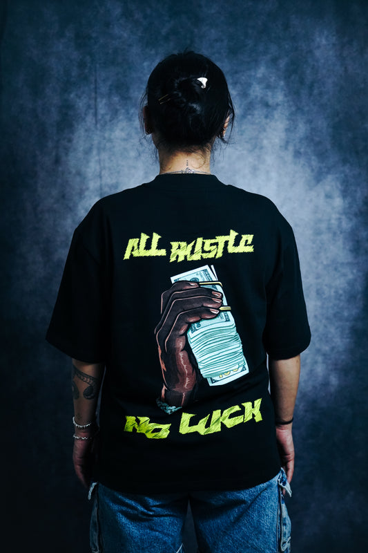 HUSTLE TEE